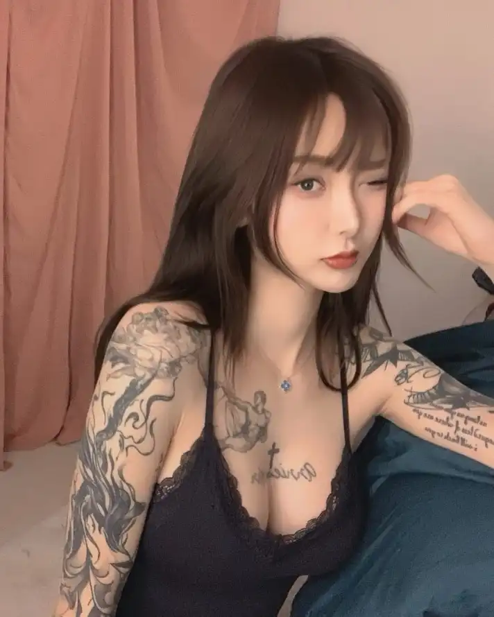 欧美日韩在线亚洲二区综二_久久久精品94久久精品_中文字幕在线播放等等.